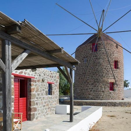 Marketos Windmill And Houses Трипити Екстериор снимка