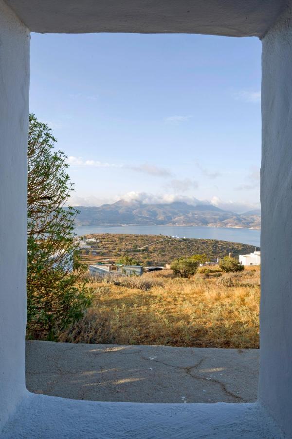 Marketos Windmill And Houses Трипити Екстериор снимка