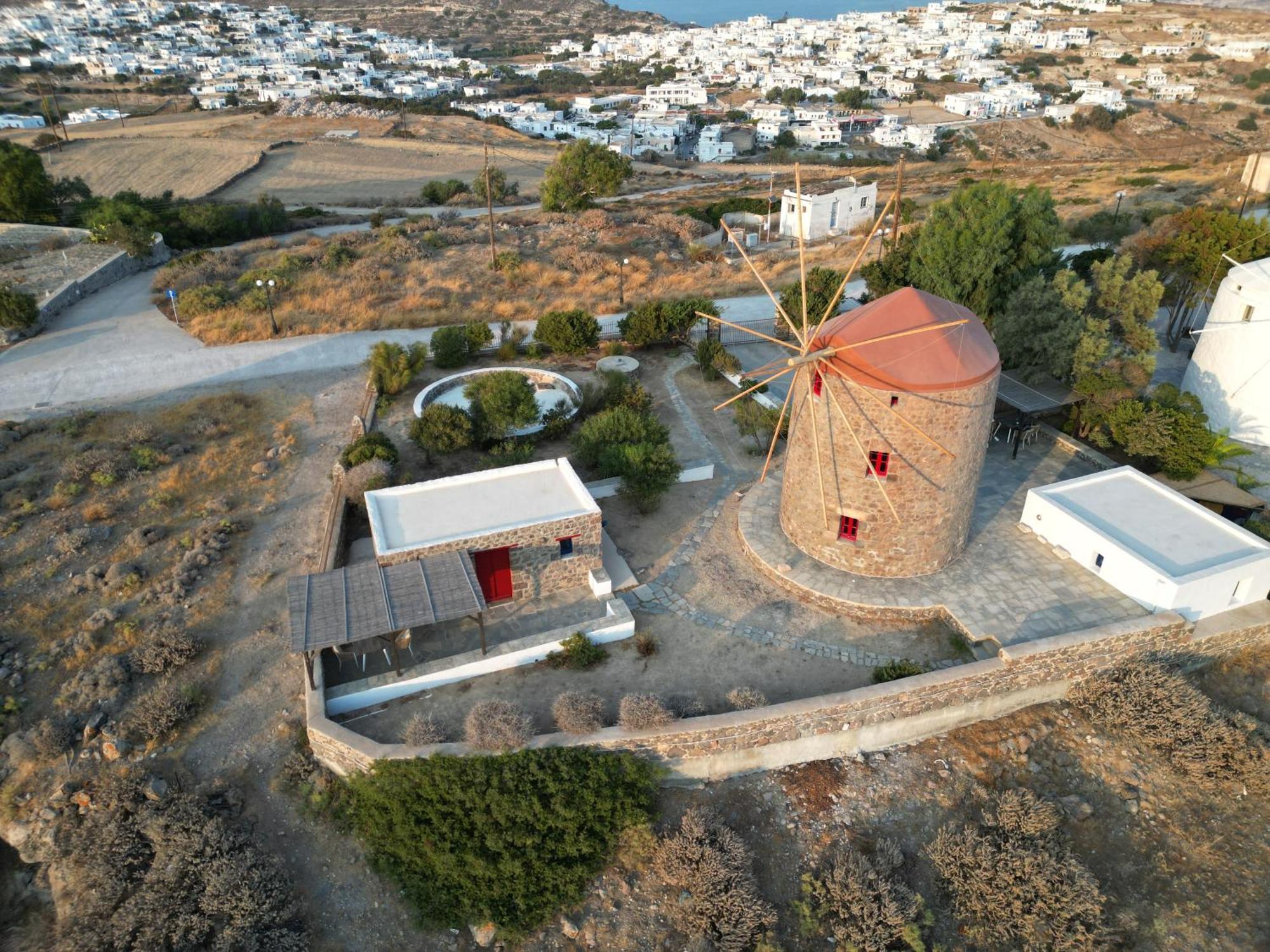 Marketos Windmill And Houses Трипити Екстериор снимка
